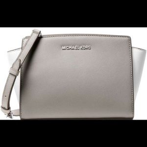 Like New Michael Kors Selma Bag